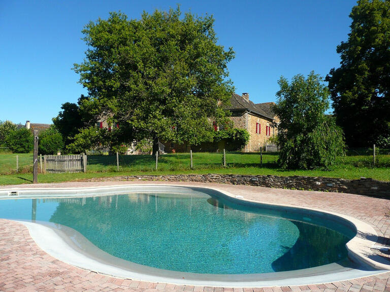 Bien atypique La Salvetat-Peyralès - 5 chambres - 431m²