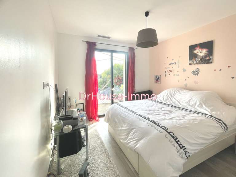 Villa La Salvetat-Saint-Gilles - 5 chambres - 165m²