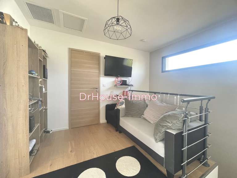 Villa La Salvetat-Saint-Gilles - 5 chambres - 165m²