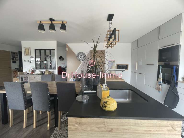 Villa La Salvetat-Saint-Gilles - 5 chambres - 165m²