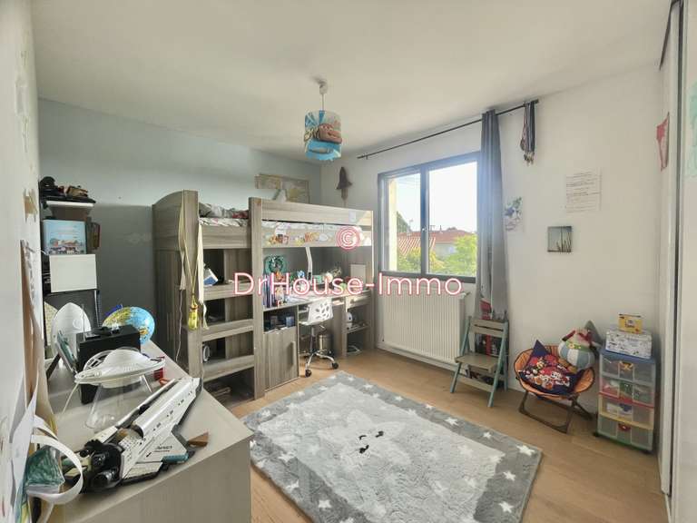 Villa La Salvetat-Saint-Gilles - 5 chambres - 165m²