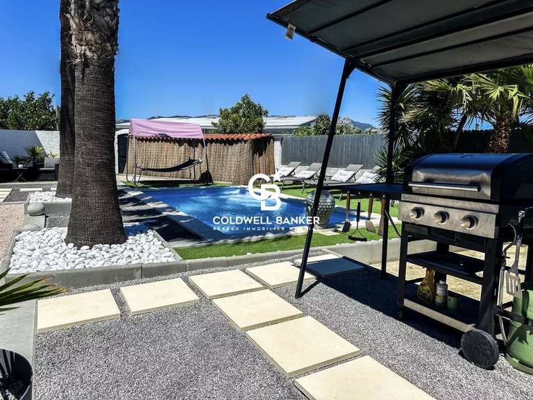 Maison La Seyne-sur-Mer - 3 chambres - 130m²