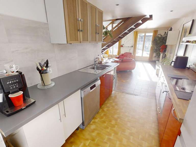 Maison La Seyne-sur-Mer - 8 chambres - 224m²