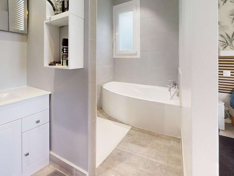 Maison La Seyne-sur-Mer - 3 chambres - 120m²