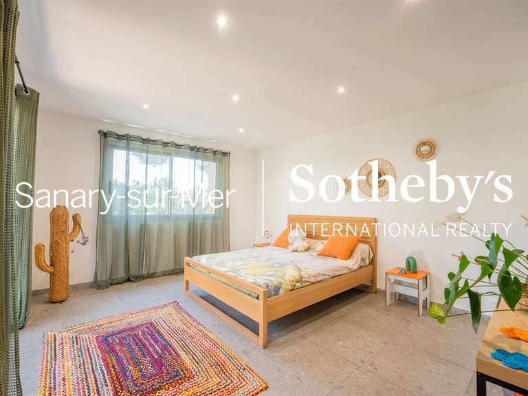 Maison La Seyne-sur-Mer - 4 chambres - 215m²