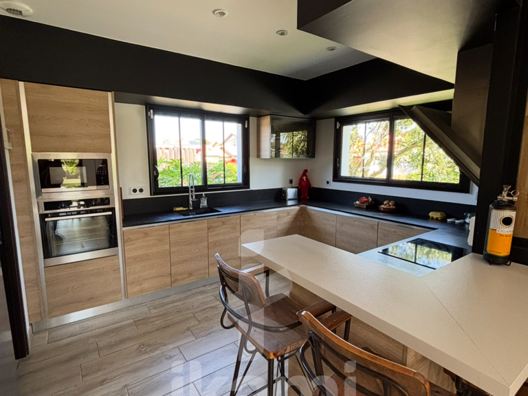 Maison La Teste-de-Buch - 3 chambres - 120m²