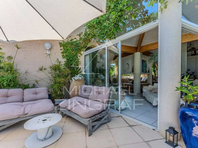 Maison La Teste-de-Buch - 3 chambres - 200m²