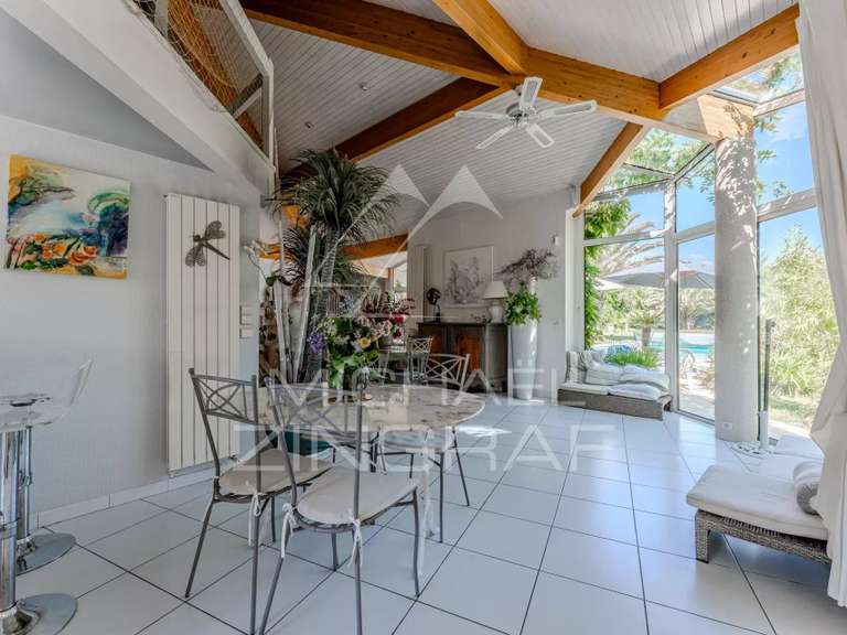 Maison La Teste-de-Buch - 3 chambres - 200m²