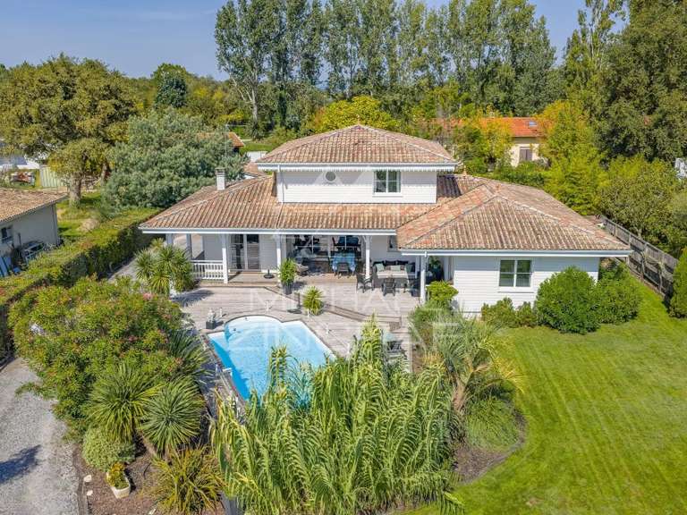 Maison La Teste-de-Buch - 3 chambres - 177m²