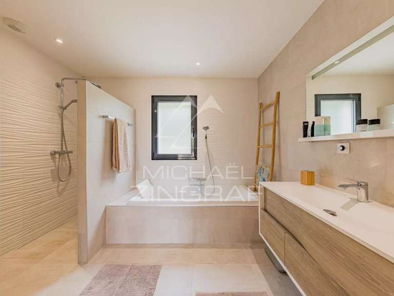 Maison La Teste-de-Buch - 4 chambres - 220m²