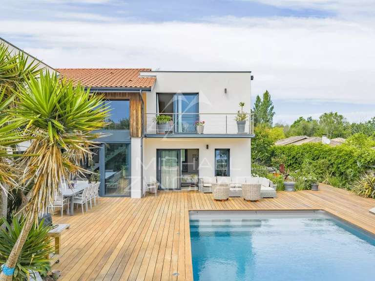 Maison La Teste-de-Buch - 4 chambres - 220m²