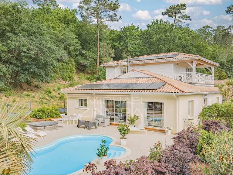 Maison La Teste-de-Buch - 4 chambres - 223m²