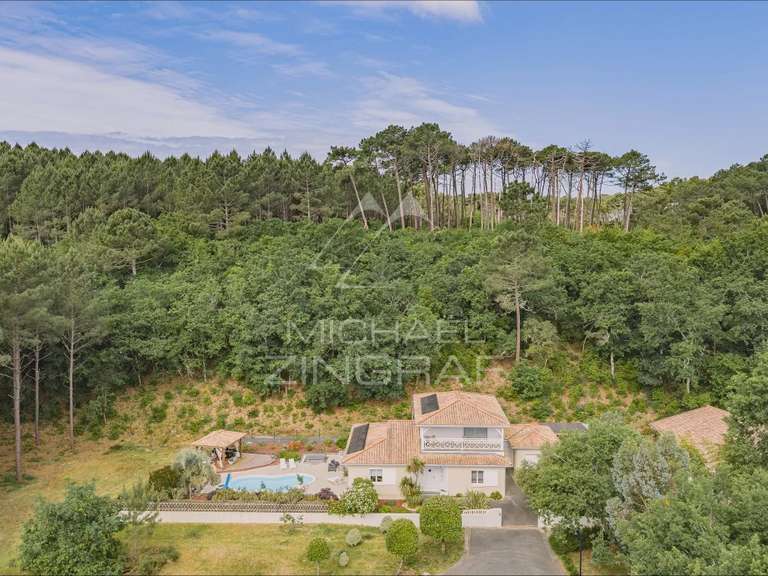 Maison La Teste-de-Buch - 4 chambres - 223m²