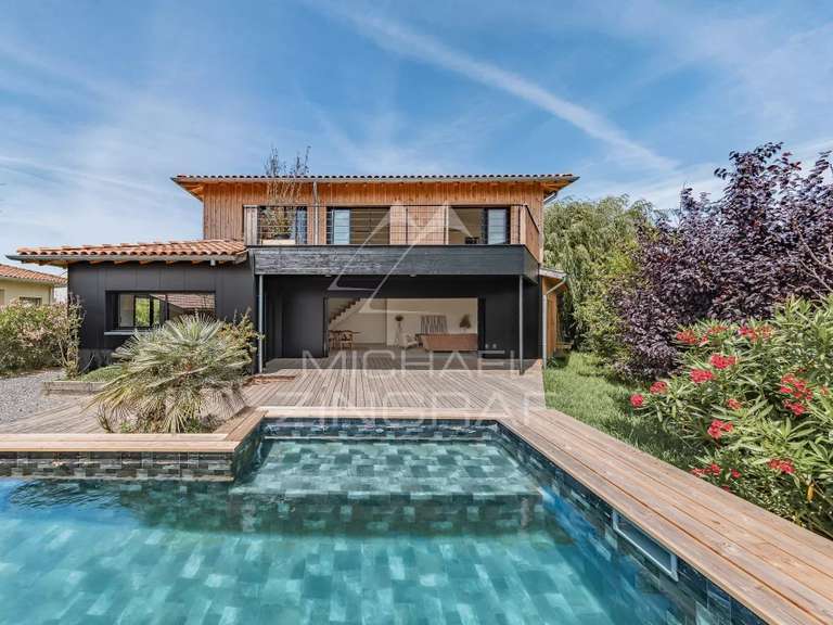 Maison La Teste-de-Buch - 4 chambres - 196m²