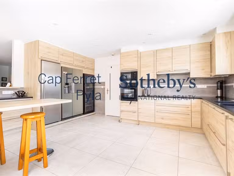 Maison La Teste-de-Buch - 4 chambres - 207m²