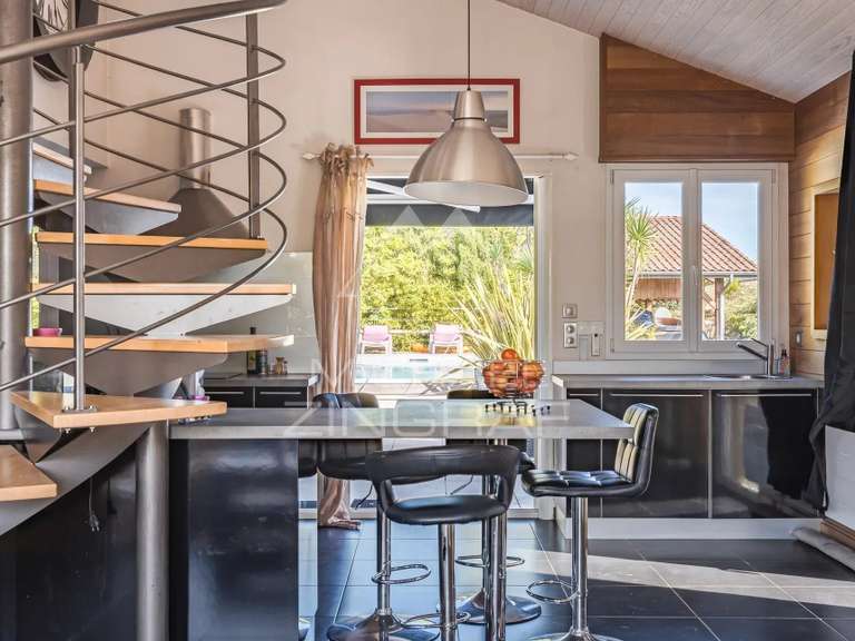 Maison La Teste-de-Buch - 3 chambres - 177m²