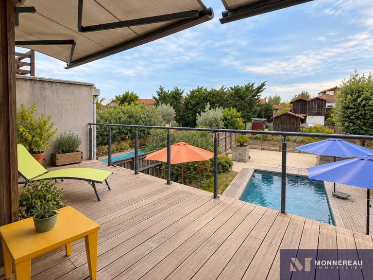 Villa La Teste-de-Buch - 4 chambres - 200m²
