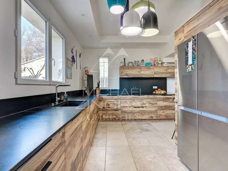 Maison La Tour-d'Aigues - 5 chambres - 222m²