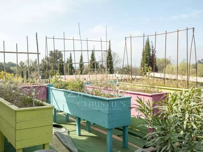 Maison La Tour-d'Aigues - 4 chambres - 320m²