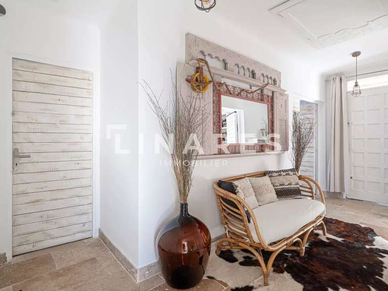 Maison La Tour-d'Aigues - 5 chambres - 165m²