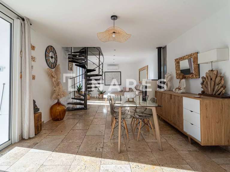 Maison La Tour-d'Aigues - 5 chambres - 165m²