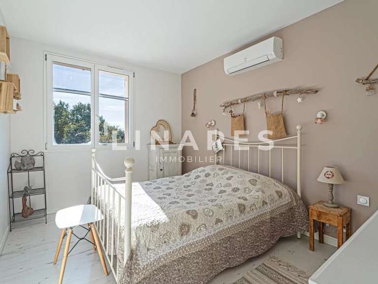 Maison La Tour-d'Aigues - 5 chambres - 165m²