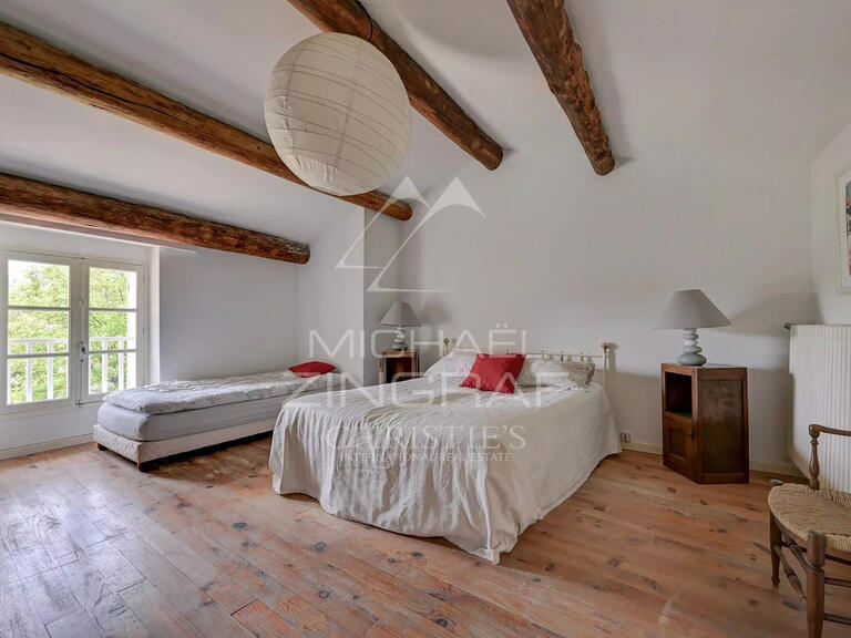 Maison La Tour-d'Aigues - 5 chambres - 229m²