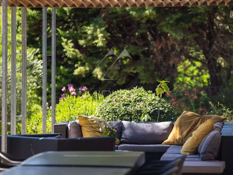 Maison La Tour-d'Aigues - 6 chambres - 282m²