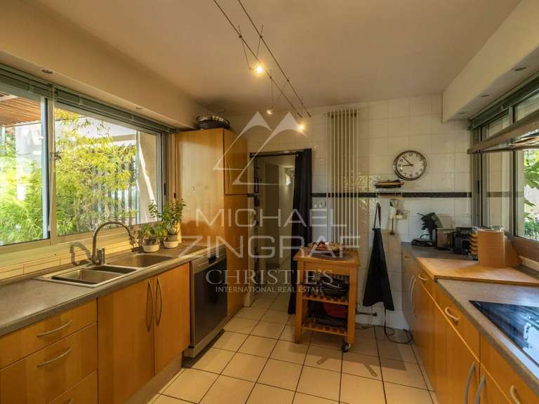 Maison La Tour-d'Aigues - 6 chambres - 282m²