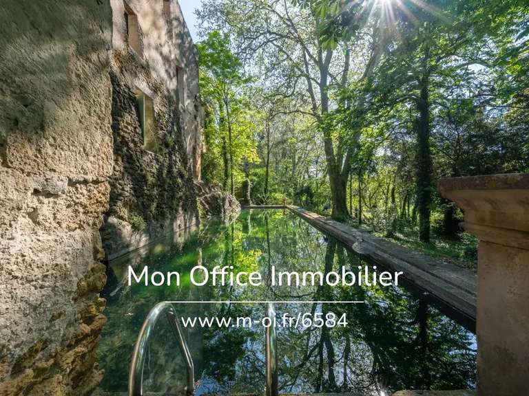 Maison La Tour-d'Aigues - 4 chambres - 850m²