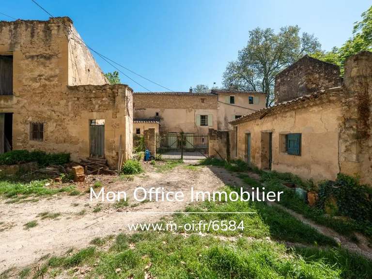 Maison La Tour-d'Aigues - 4 chambres - 850m²