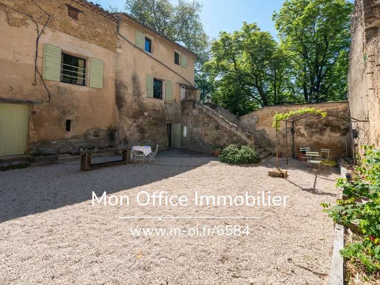 Maison La Tour-d'Aigues - 4 chambres - 850m²