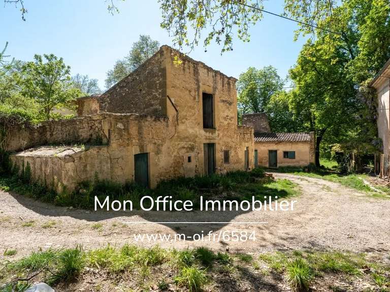 Maison La Tour-d'Aigues - 4 chambres - 850m²