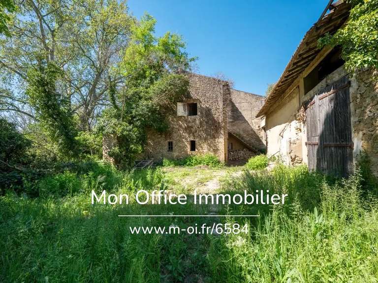 Maison La Tour-d'Aigues - 4 chambres - 850m²