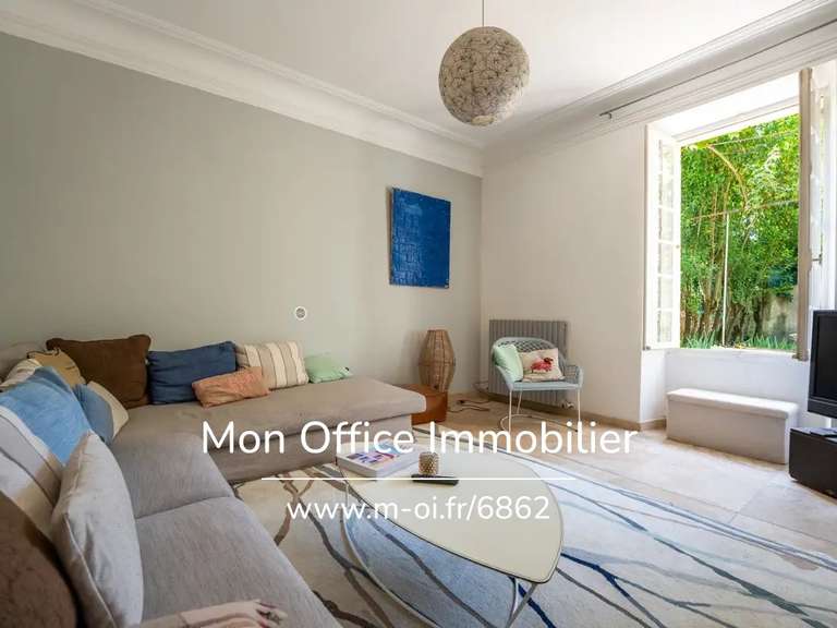 Maison La Tour-d'Aigues - 6 chambres - 350m²