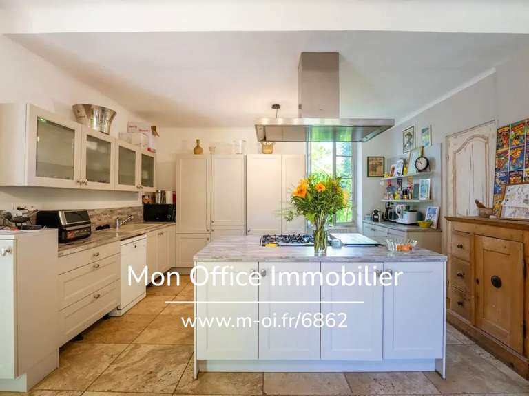Maison La Tour-d'Aigues - 6 chambres - 350m²