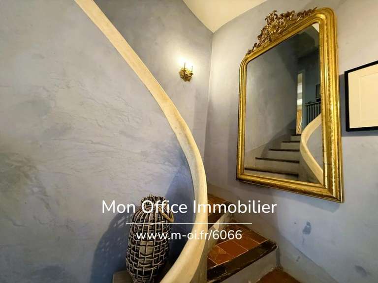 Maison La Tour-d'Aigues - 8 chambres - 390m²