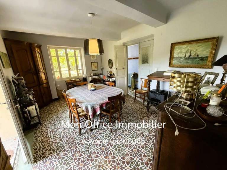 Maison La Tour-d'Aigues - 8 chambres - 390m²