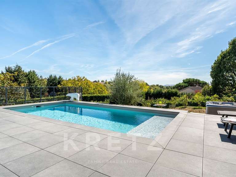 Maison La Tour-de-Salvagny - 4 chambres - 205m²