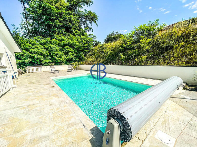 Maison La Tour-du-Pin - 4 chambres - 140m²