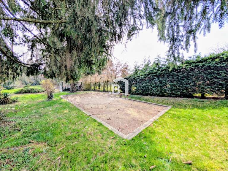 Maison La Tour-du-Pin - 5 chambres - 235m²