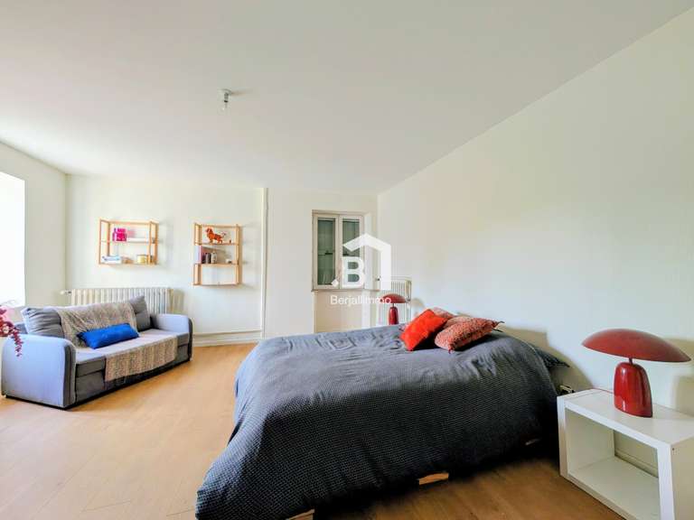 Maison La Tour-du-Pin - 5 chambres - 235m²