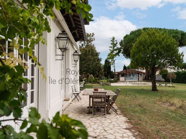 Maison La Tremblade - 4 chambres - 230m²