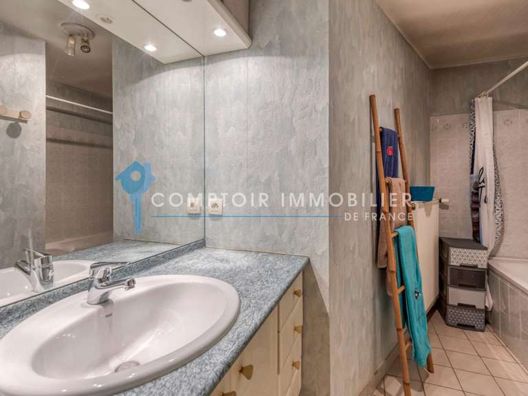 Maison La Tronche - 5 chambres - 220m²