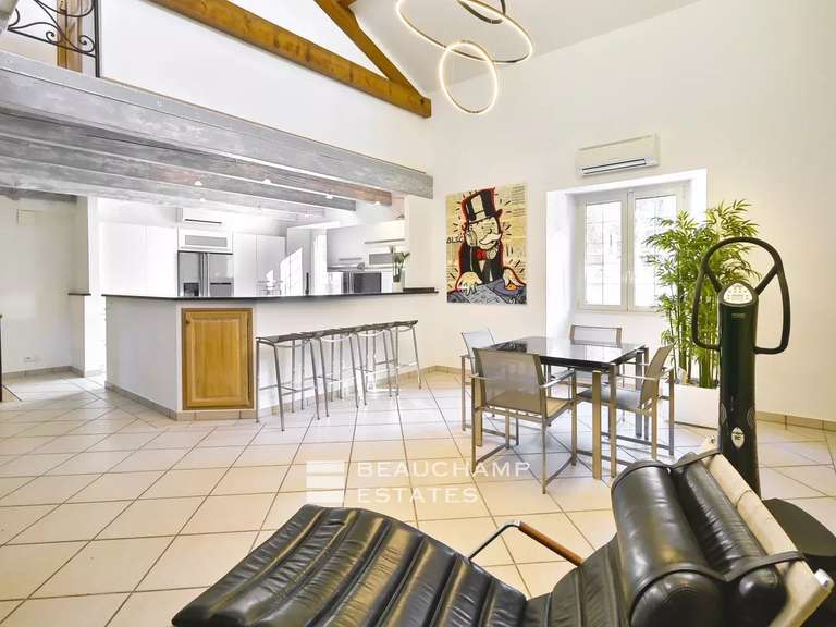 Appartement La Turbie - 3 chambres - 137m²