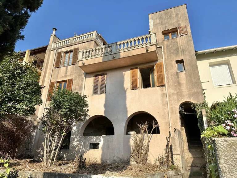 Maison La Turbie - 180m²