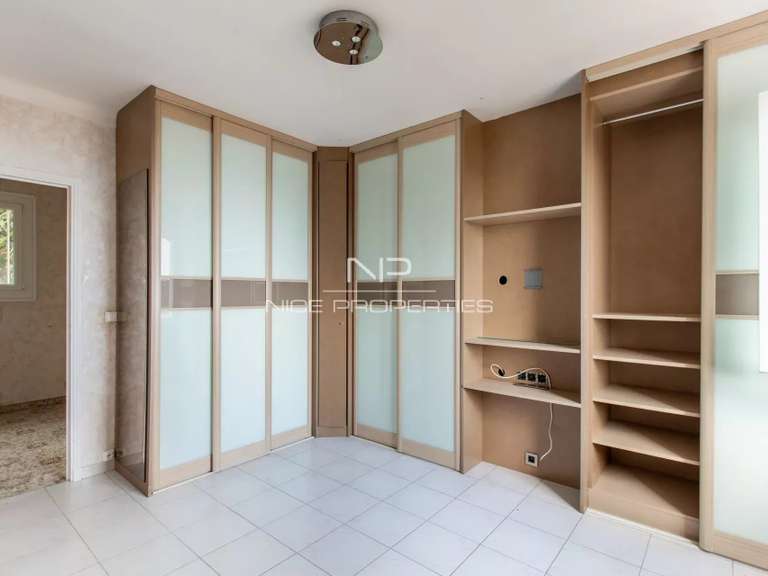 Villa La Turbie - 3 chambres - 241m²