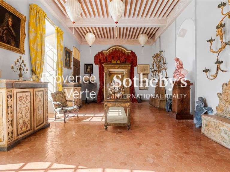 Château La Verdière - 5000m²