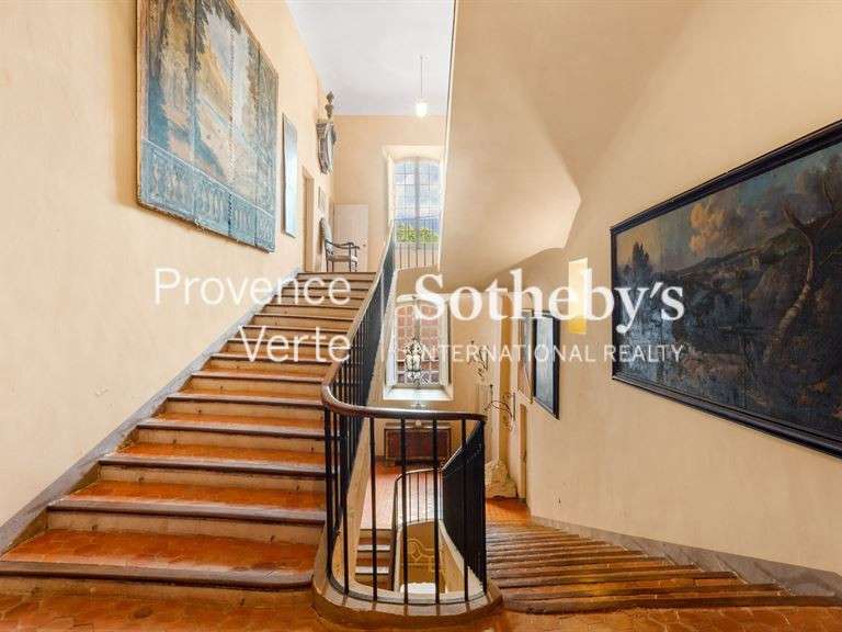 Château La Verdière - 5000m²