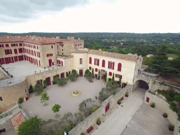 Château La Verdière - 25 chambres - 5000m²